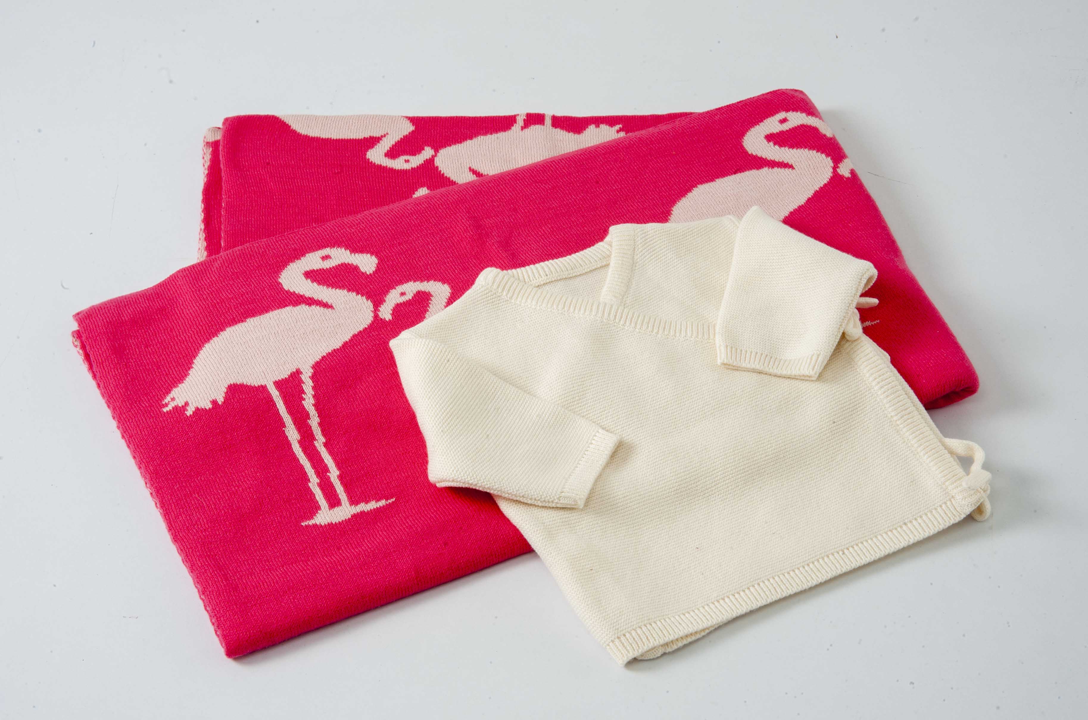 Gift Set of 2 (Blanket with Cotton Pullover) | 100% Organic Cotton
