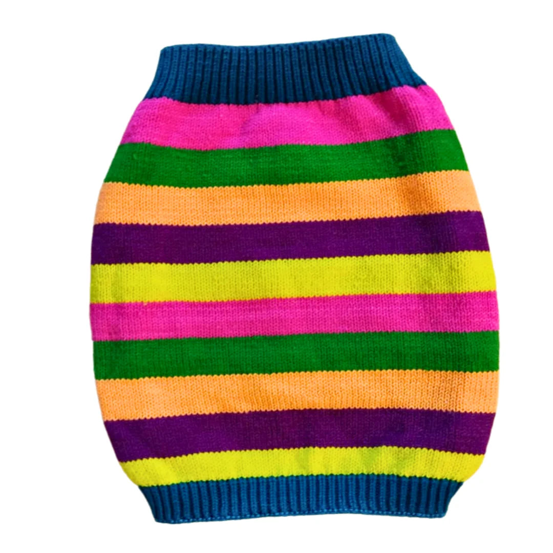 Earth Paw Luxe: Hand-Knit Eco Wool Sweater for Stylish, Sustainable Pets
